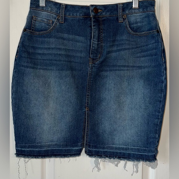 Faded Glory Like New Denim Jean Skirt Stretch Pockets Blue Unhemmed - Picture 1 of 6